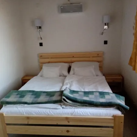 Parti Setany Vendeghaz * Balatonkenese