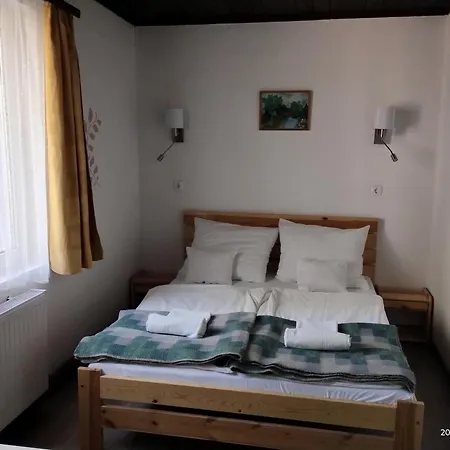 Parti Setany Vendeghaz 게스트하우스