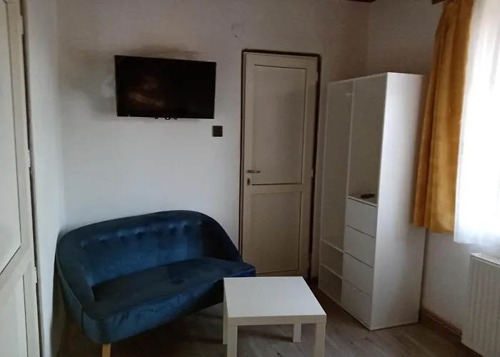 Parti Setany Vendeghaz Gasthof Balatonkenese
